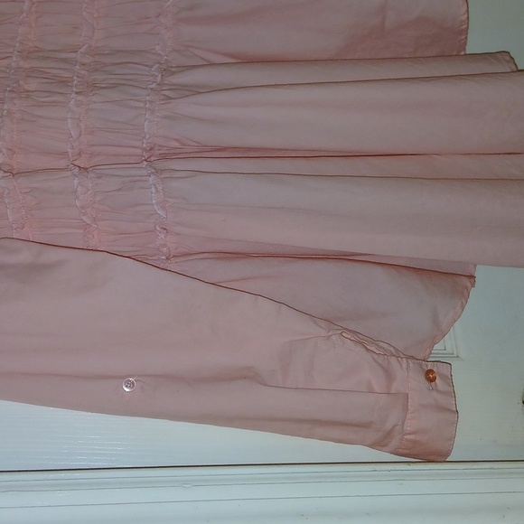 Iky Me Blouse Ruffle Back - Picture 4 of 8